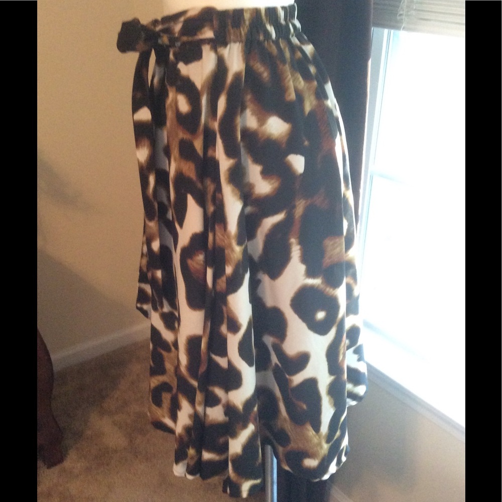 Leopard, soft belted skirt